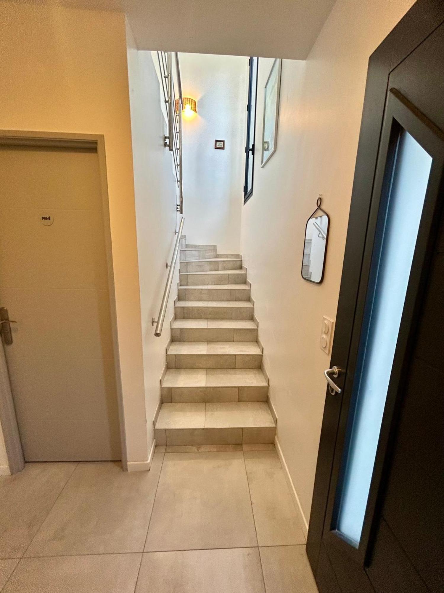 Appartement Luxe Le Levant Hyeres Luaran gambar