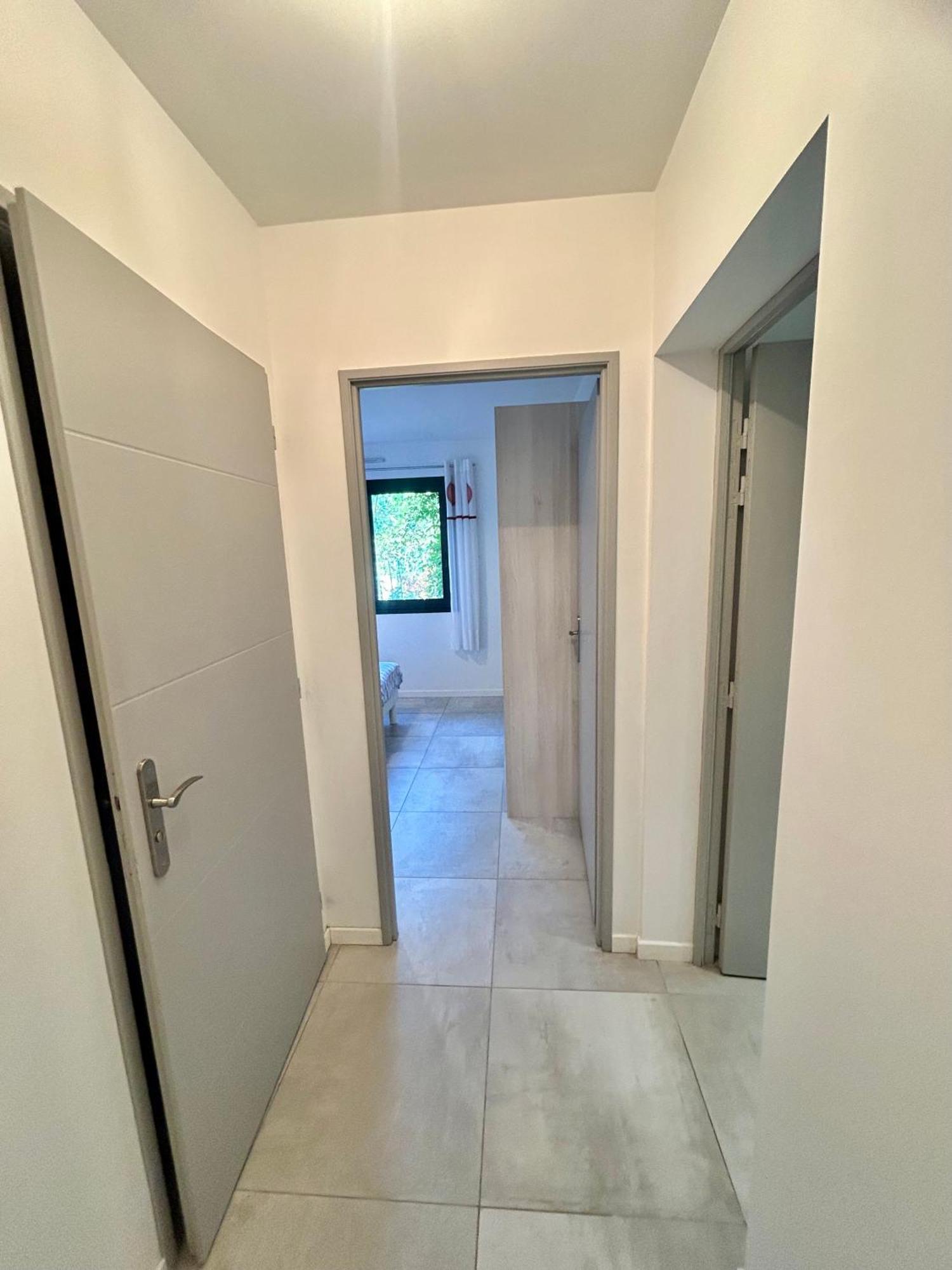Appartement Luxe Le Levant Hyeres Luaran gambar